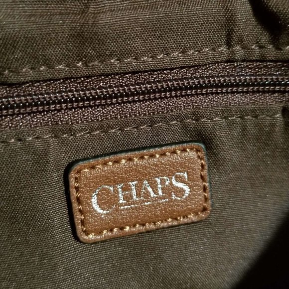 Chaps coral crossbody purse/wristlet - Picture 2 of 5